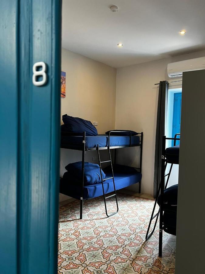 Bookarest Hostel Malta Saint Julian's Εξωτερικό φωτογραφία