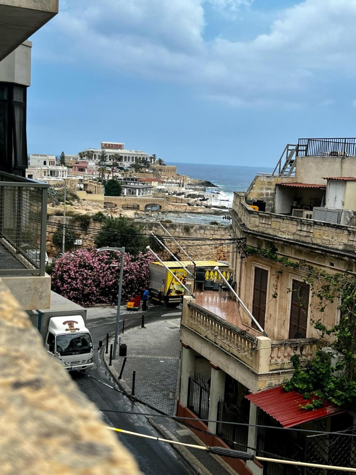 Bookarest Hostel Malta Saint Julian's Εξωτερικό φωτογραφία